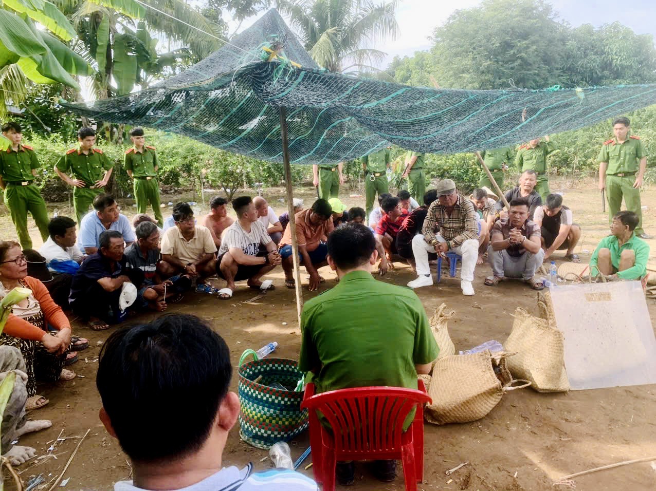 Giám đốc Công an tỉnh An Giang chỉ đạo bắt “Hiếu xì-po”- Ảnh 1.