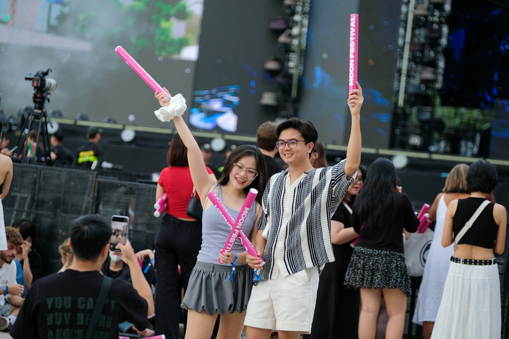 Không chỉ có show diễn âm nhạc hoành tráng, giới trẻ Việt còn mê mẩn 8Wonder vì lý do này- Ảnh 11.