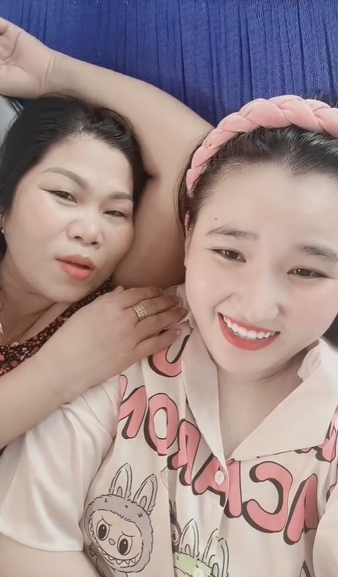 Con d&acirc;u đang ngủ, mẹ chồng g&otilde; cửa l&agrave;m một điều khiến gần 17 triệu người ngơ ng&aacute;c- Ảnh 2.
