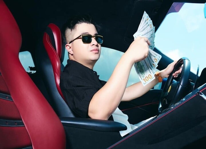 Mr Pips 'ph&ocirc;ng bạt' h&igrave;nh ảnh, lừa &iacute;t nhất 50 triệu USD của 2.661 người- Ảnh 2.