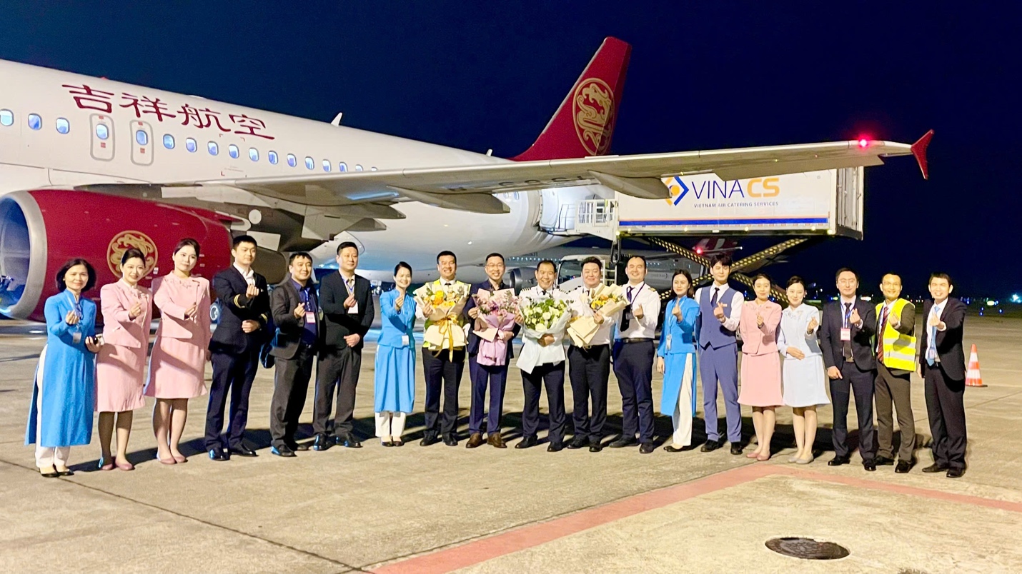 Juneyao Airlines lần đầu tiên ra mắt đường bay Việt Nam- Ảnh 1.