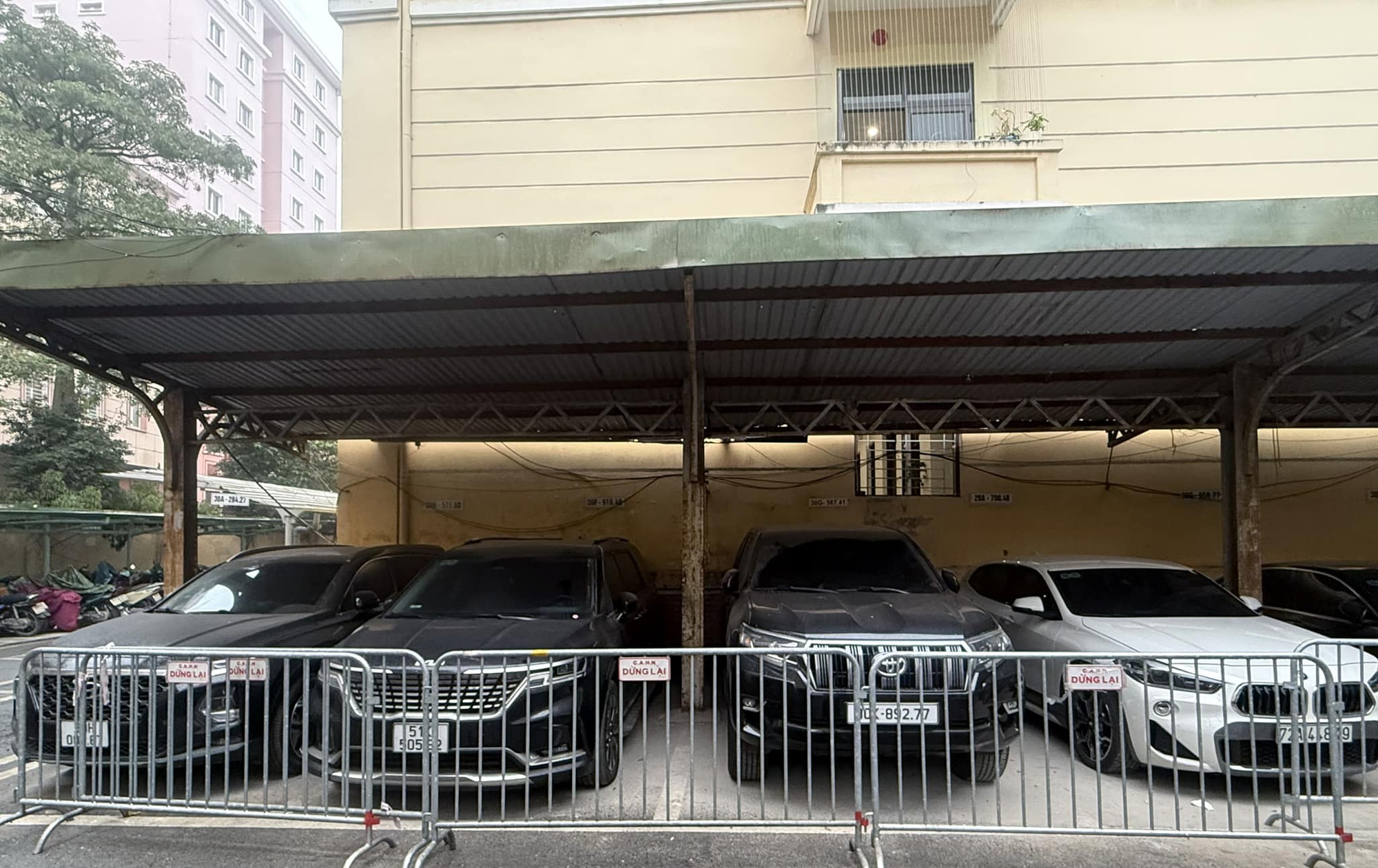 Toàn bộ chi tiết khối tài sản bị thu giữ trong vụ Mr Pips: Hàng trăm tỷ tiền mặt, 890 miếng vàng SJC, 246kg vàng nguyên khối....- Ảnh 14.