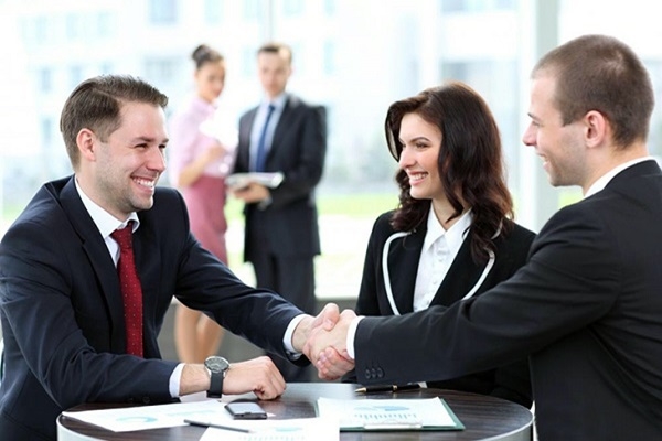 Người thông minh thường khéo giấu 3 ĐIỀU, tới tỷ phú Warren Buffett cũng tìm cách "vùi sâu chôn chặt": Vừa được lòng người, tránh đi rắc rối không cần thiết- Ảnh 1.
