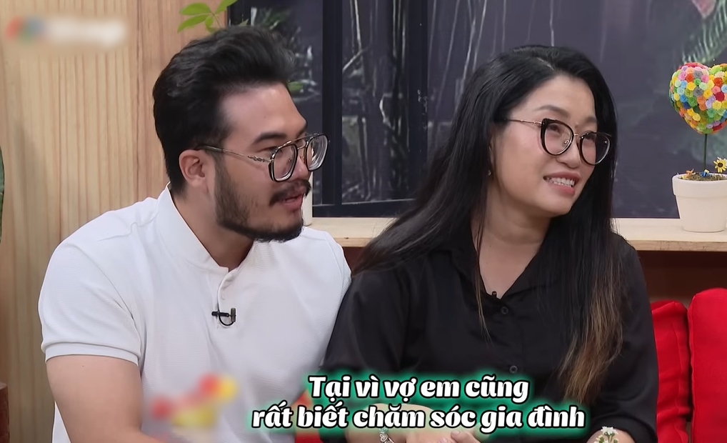 Thanh niên sinh năm 2000 lấy mẹ đơn thân hơn 14 tuổi, mới quen đã chu cấp 5 triệu/ tháng: Bố mẹ chàng trai có phản ứng bất ngờ- Ảnh 1.