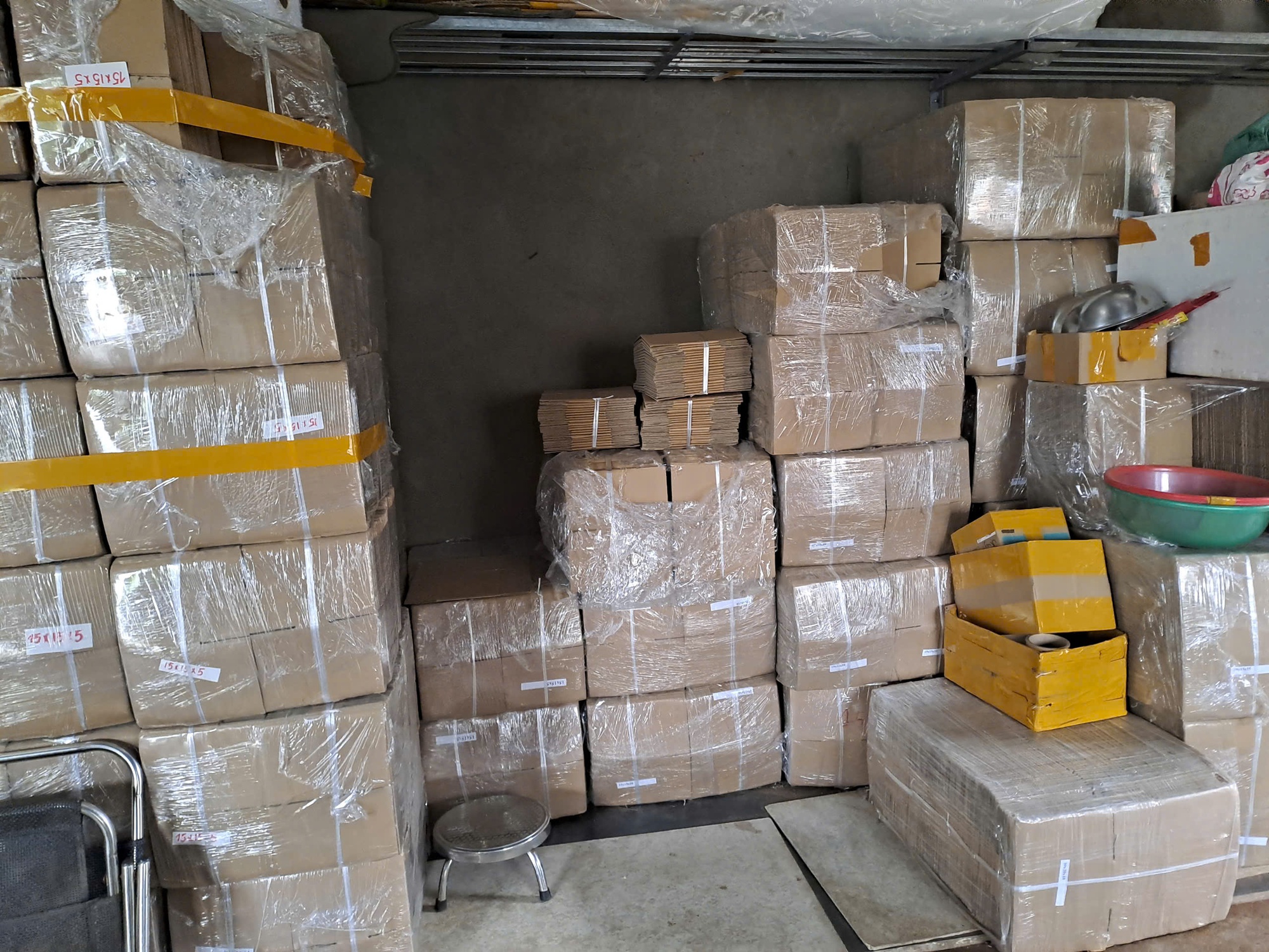 Phạt "hot" Tiktoker "Dưỡng Dướng Dường phong thủy" v&igrave; b&aacute;n h&agrave;ng giả- Ảnh 1.