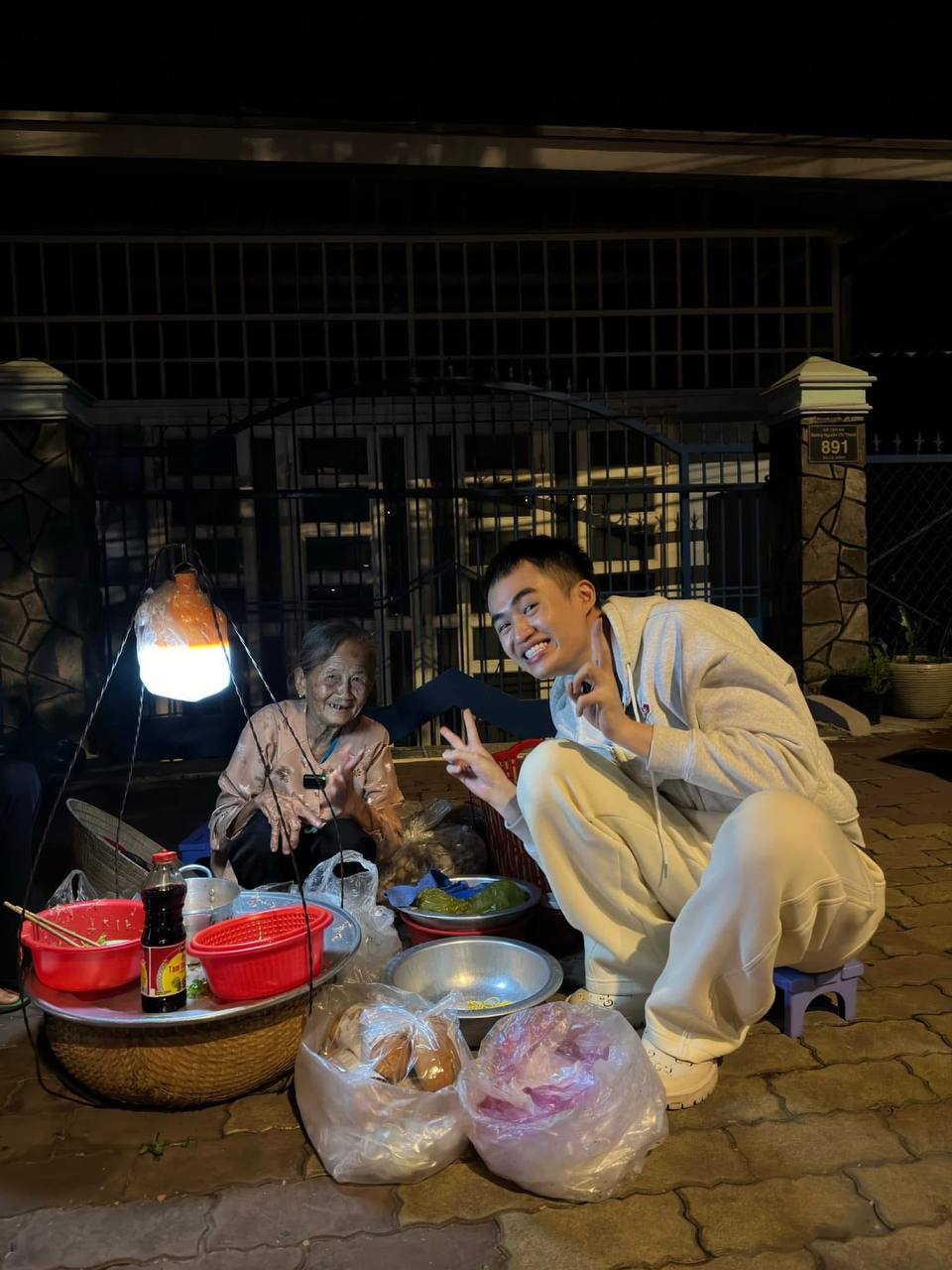 Vĩnh Thích Ăn Ngon, Tina Thảo Thi, Vẽ Hạnh Phúc: Bộ ba 