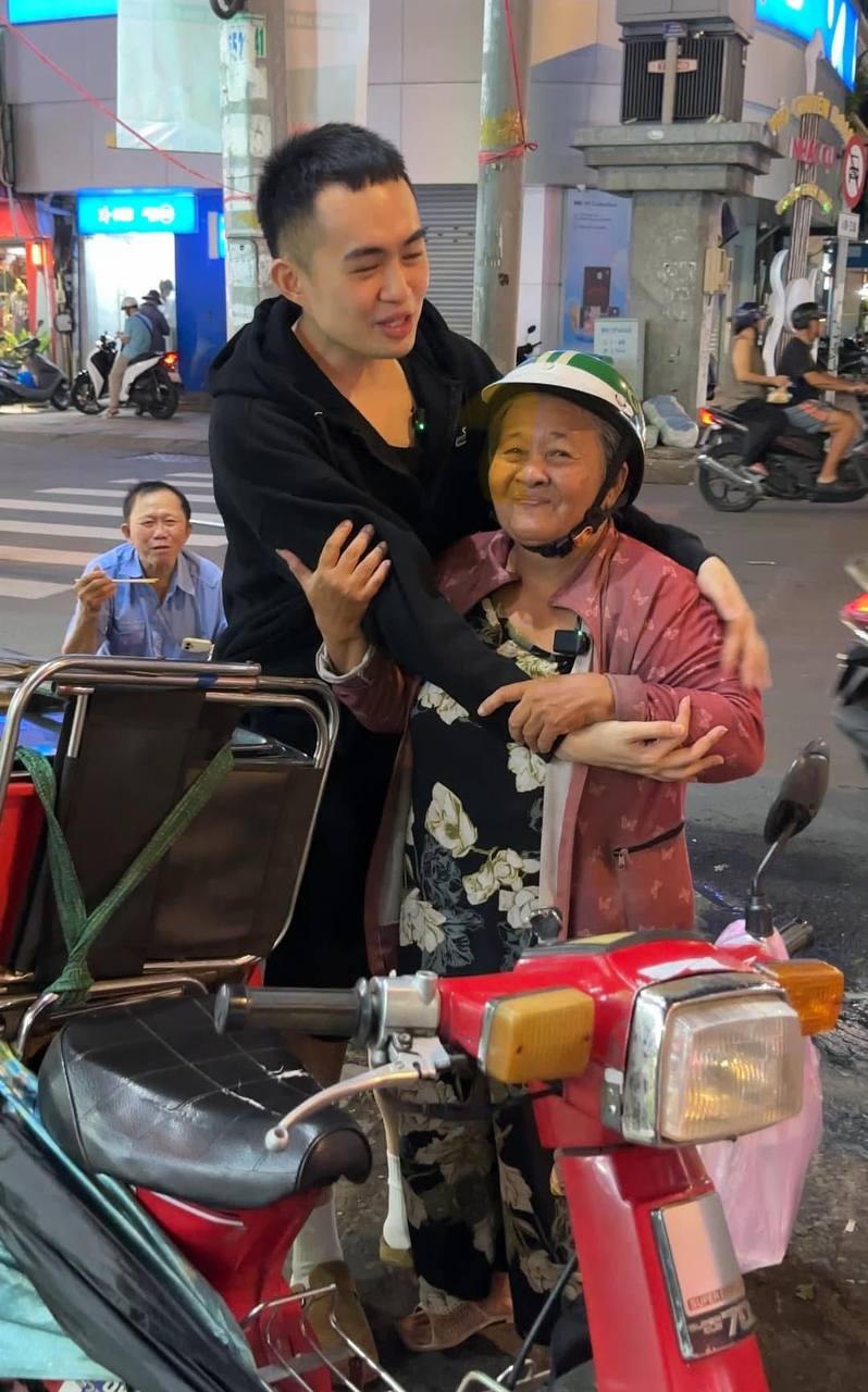 Vĩnh Thích Ăn Ngon, Tina Thảo Thi, Vẽ Hạnh Phúc: Bộ ba 