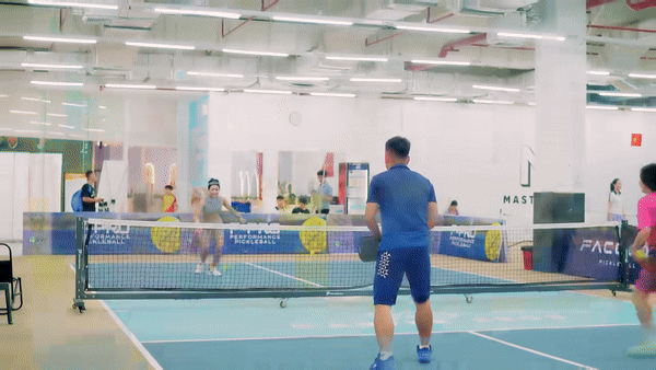 Thêm một MV về Pickleball cạnh tranh với Anh Trai bị chê cười khắp MXH: Tưởng đâu nhạc quảng bá du lịch Tết!- Ảnh 3.