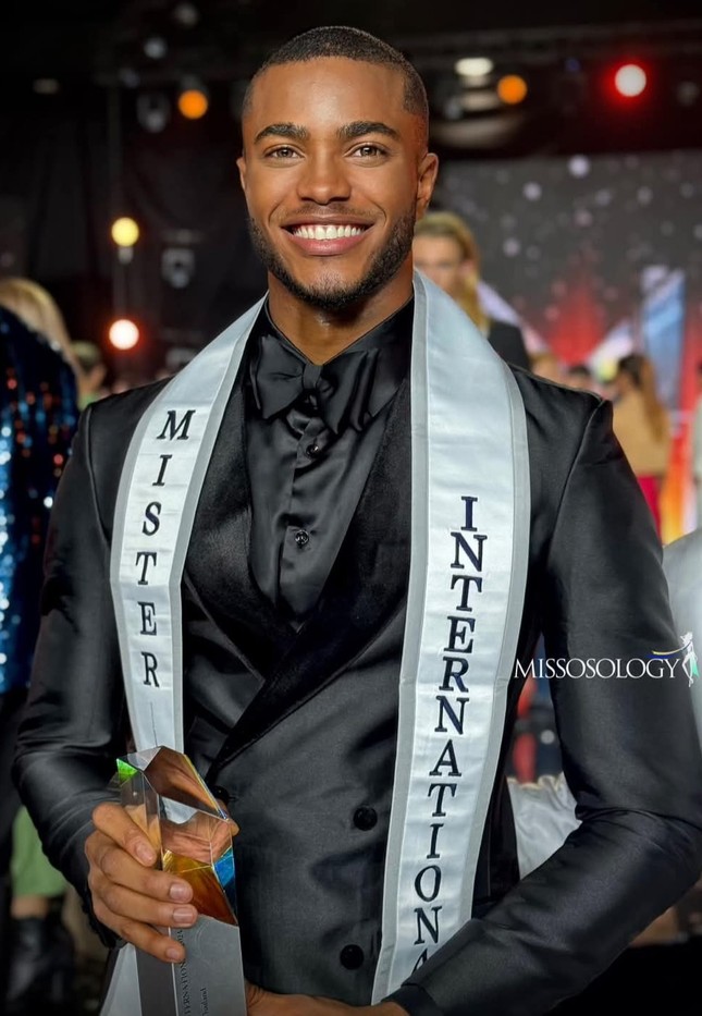 Diễn viên đóng 'Mai' của Trấn Thành giành giải Á vương 1 Mister International- Ảnh 1.