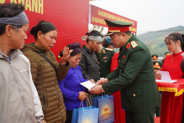 Người d&acirc;n L&agrave;ng Nủ ch&iacute;nh thức nhận nh&agrave; mới, kỳ vọng về ng&ocirc;i l&agrave;ng hạnh ph&uacute;c- Ảnh 11.