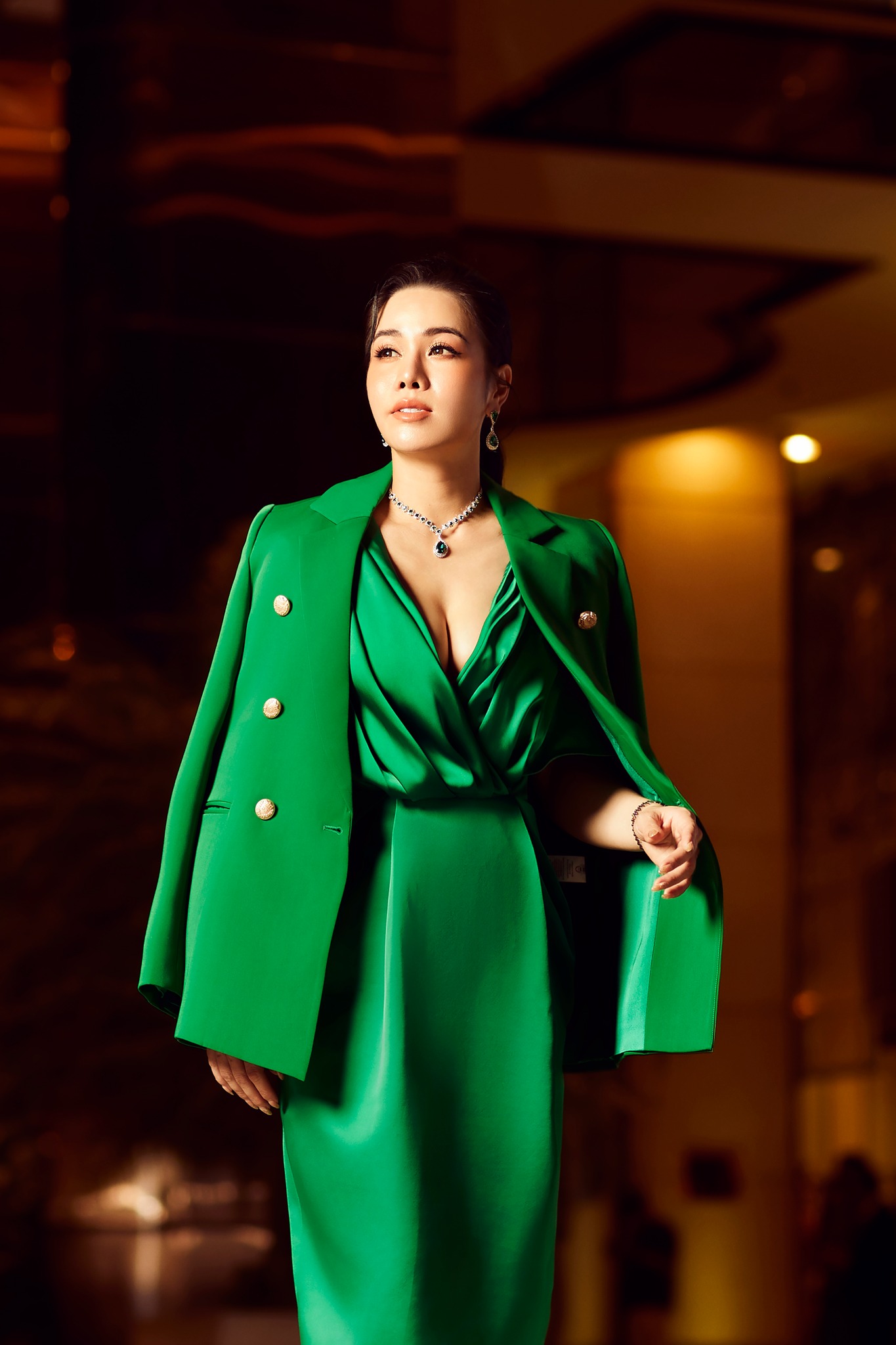 Bạn trai mới của Nhật Kim Anh là ai?- Ảnh 7. Bạn trai mới của Nhật Kim Anh là ai?- Ảnh 7.