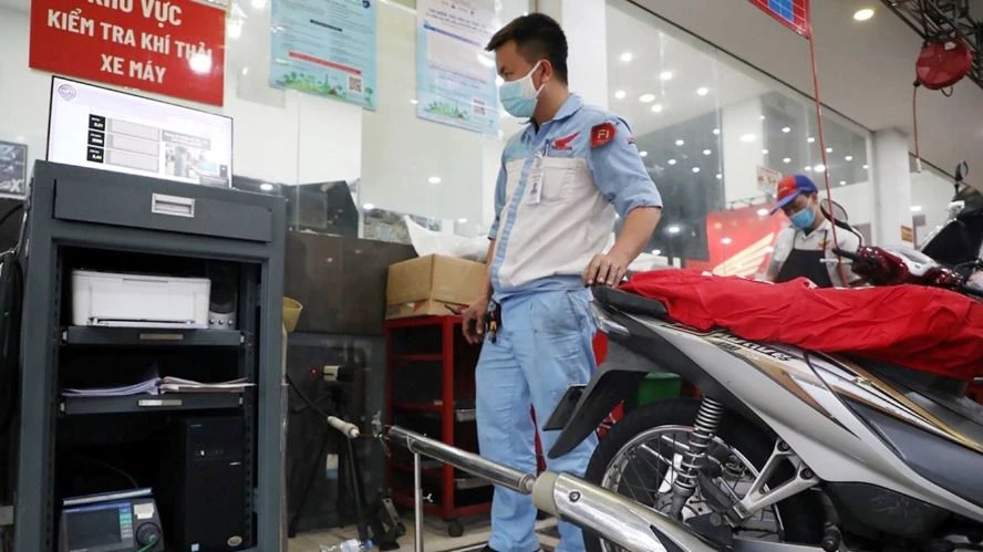 Quy định mới bắt buộc với xe máy: Hàng chục triệu người sẽ phải xếp hàng làm một việc từ 1/1/2025?- Ảnh 1.