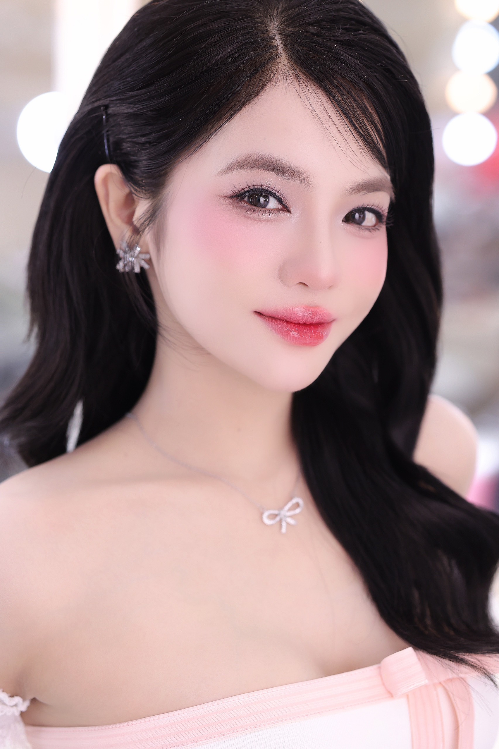 Nữ ca sĩ có body sexy nhất nhì Vbiz: 