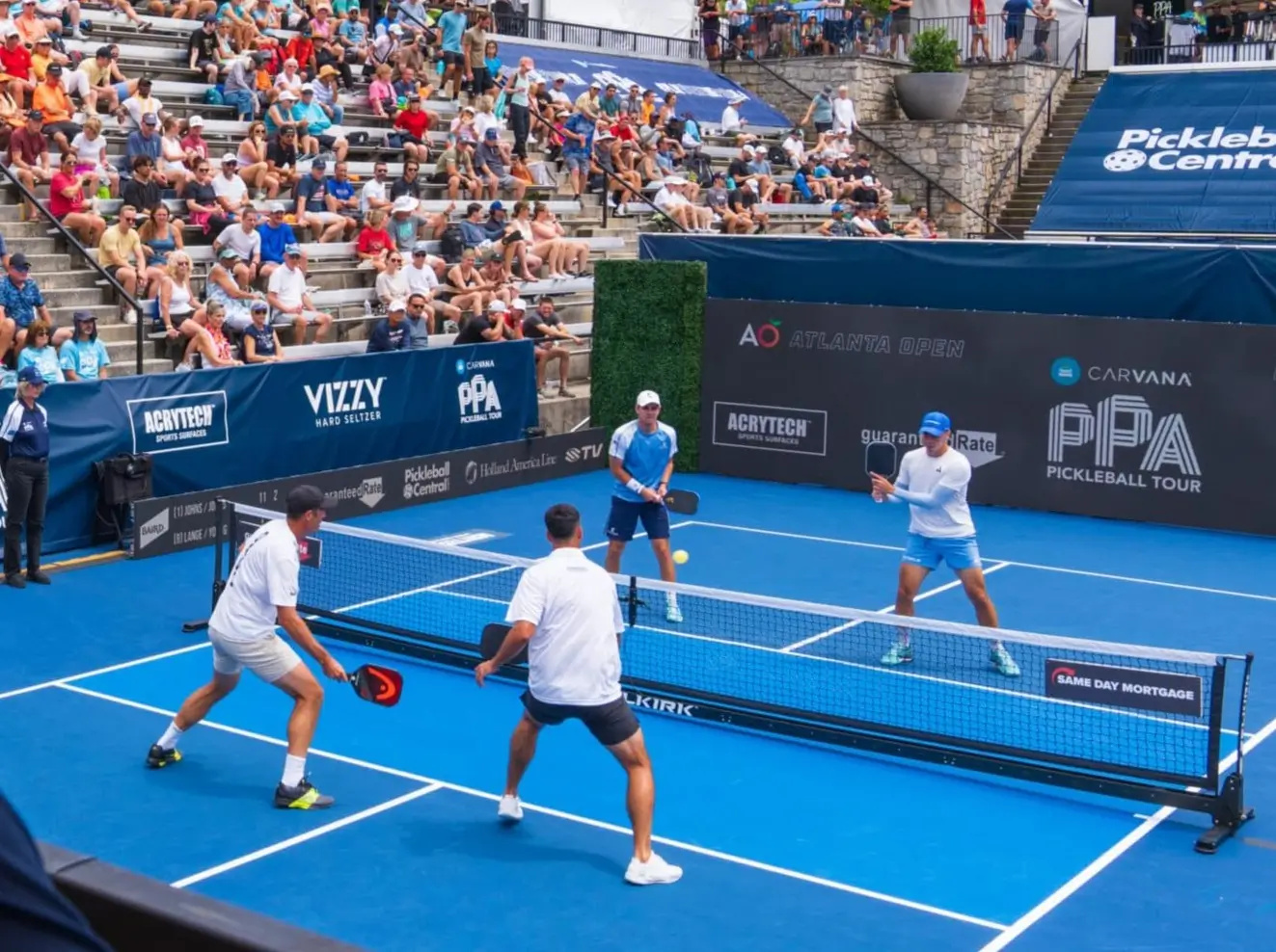 Pickleball trong năm 2025: Phát triển chóng mặt, bùng nổ toàn cầu và ngày càng hiện đại hơn- Ảnh 1.