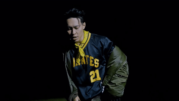 “Trap boy” HURRYKNG “chuộc lỗi” với WEAN, cả dàn Anh Trai “quẩy bung nóc” trong MV mới nhạc cực cuốn- Ảnh 3. “Trap boy” HURRYKNG “chuộc lỗi” với WEAN, cả dàn Anh Trai “quẩy bung nóc” trong MV mới nhạc cực cuốn- Ảnh 3.