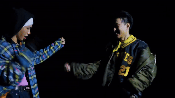 “Trap boy” HURRYKNG “chuộc lỗi” với WEAN, cả dàn Anh Trai “quẩy bung nóc” trong MV mới nhạc cực cuốn- Ảnh 4. “Trap boy” HURRYKNG “chuộc lỗi” với WEAN, cả dàn Anh Trai “quẩy bung nóc” trong MV mới nhạc cực cuốn- Ảnh 4.