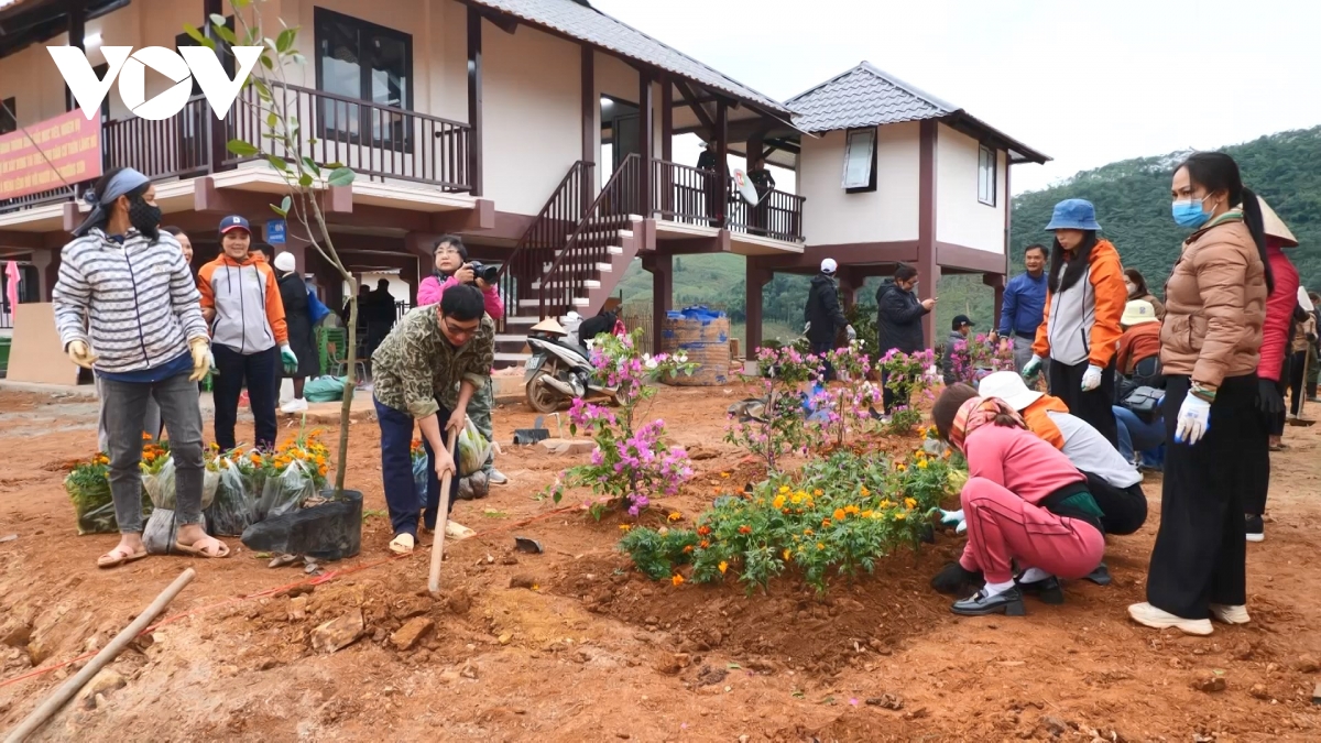 Làng Nủ khoác áo mới, hồi sinh sau đau thương- Ảnh 11.