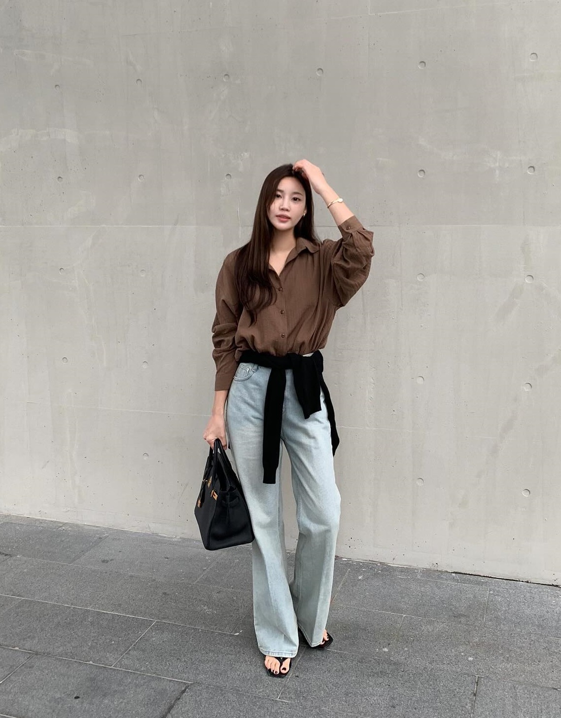 Để mặc đẹp hơn trong năm 2025, t&ocirc;i khuy&ecirc;n bạn n&ecirc;n theo phong c&aacute;ch thời trang tối giản- Ảnh 14.