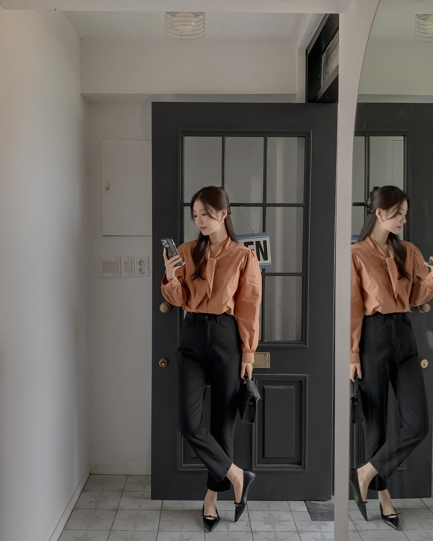 Để mặc đẹp hơn trong năm 2025, t&ocirc;i khuy&ecirc;n bạn n&ecirc;n theo phong c&aacute;ch thời trang tối giản- Ảnh 10.