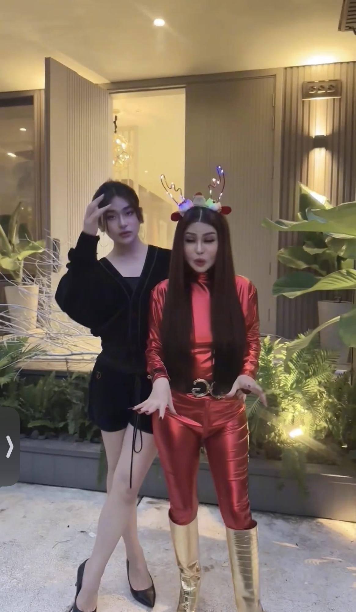 Rich Kid Gia Kỳ mua cả "rừng" thông trang trí Noel, Madame Hồng diện đồ "cực cháy" hướng dẫn xông nhà cuối năm- Ảnh 8.