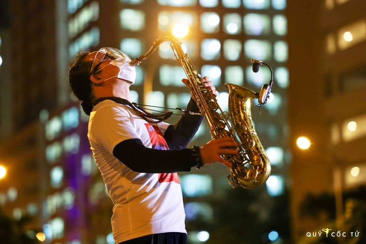 Nghệ sĩ saxophone Trần Mạnh Tuấn: Ba lần phẫu thuật não và sự hồi sinh kỳ diệu- Ảnh 3.