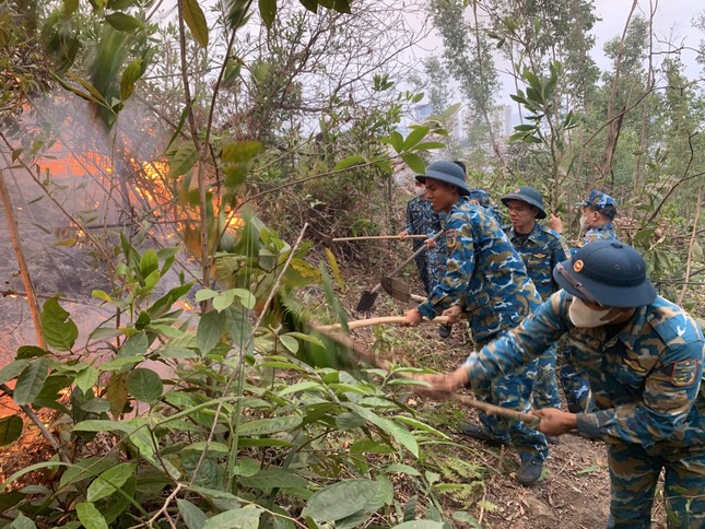 3 vụ cháy lớn liên tiếp ở Quảng Ninh- Ảnh 1.