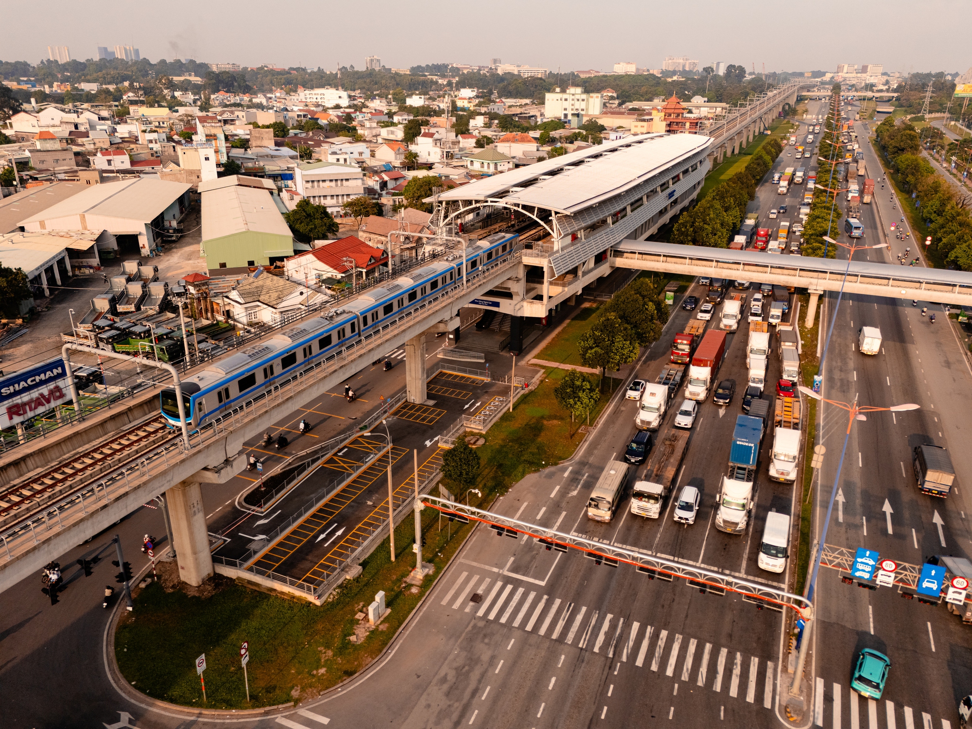 Đổ gục trước loạt góc check-in tại Metro Bến Thành - Suối Tiên: Lên hình vừa ngầu vừa điện ảnh chẳng thua kém gì nước ngoài- Ảnh 33.