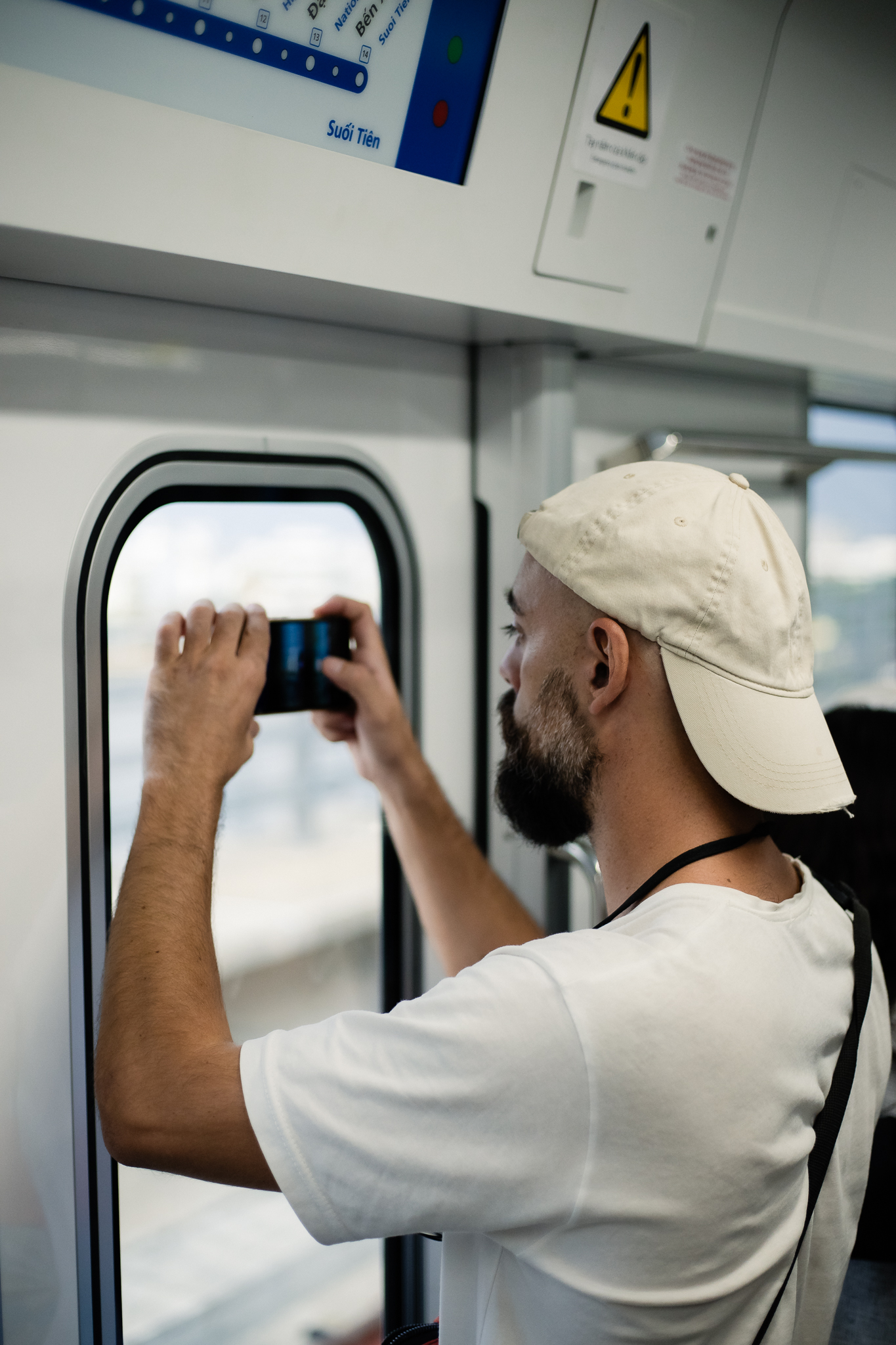 Đổ gục trước loạt góc check-in tại Metro Bến Thành - Suối Tiên: Lên hình vừa ngầu vừa điện ảnh chẳng thua kém gì nước ngoài- Ảnh 26.