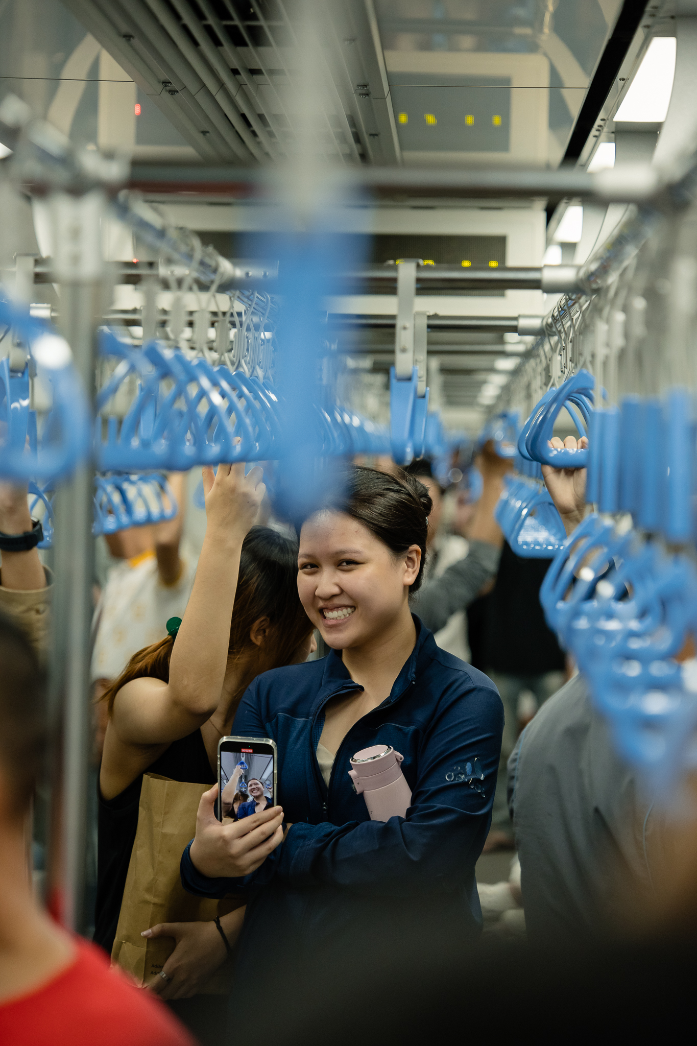 Đổ gục trước loạt góc check-in tại Metro Bến Thành - Suối Tiên: Lên hình vừa ngầu vừa điện ảnh chẳng thua kém gì nước ngoài- Ảnh 29.