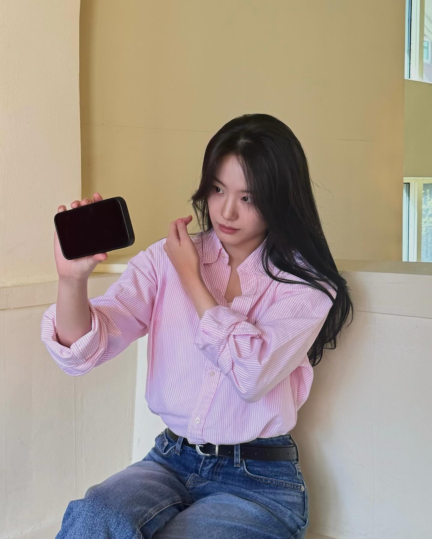 Jisoo cử em song sinh đóng When the Phone Rings?- Ảnh 17.