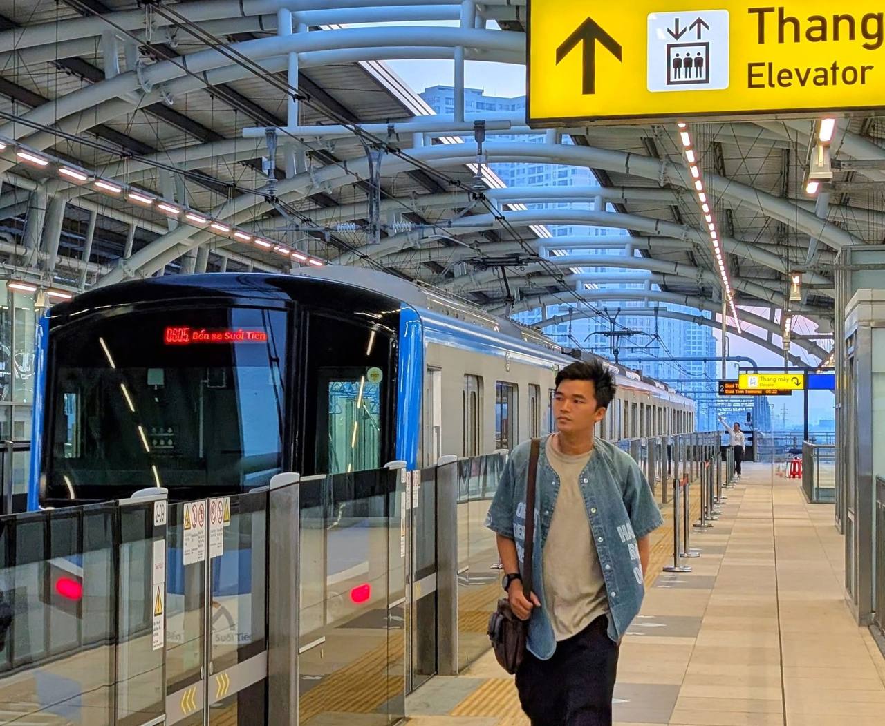 Đổ gục trước loạt góc check-in tại Metro Bến Thành - Suối Tiên: Lên hình vừa ngầu vừa điện ảnh chẳng thua kém gì nước ngoài- Ảnh 15.