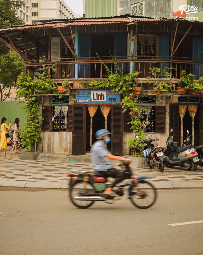 Trào lưu mới của dân văn phòng TP.HCM: Rủ nhau đi ăn trưa bằng tàu Metro, khám phá tụ điểm vui chơi dọc tuyến Bến Thành - Suối Tiên- Ảnh 6.