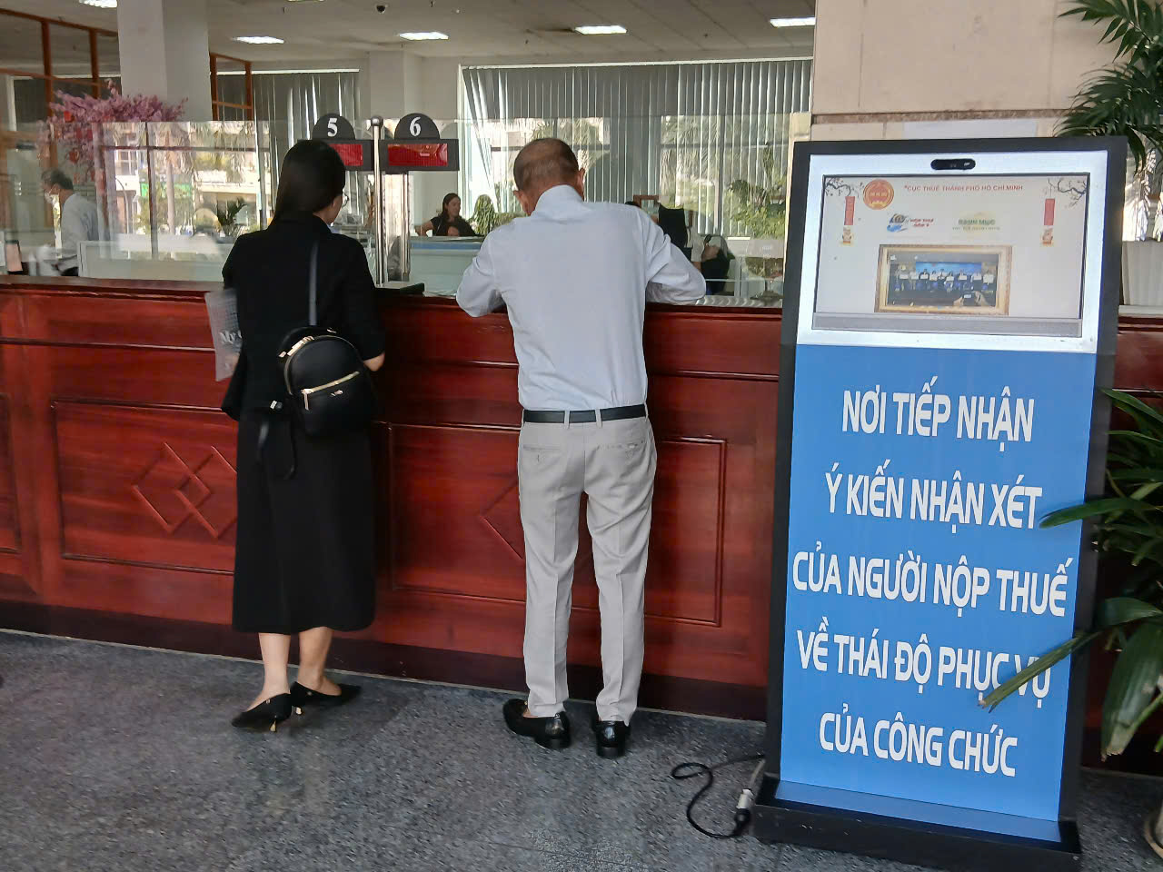 TP.HCM sẽ kiểm tra thuế 35 nghệ sĩ, người nổi tiếng- Ảnh 1.
