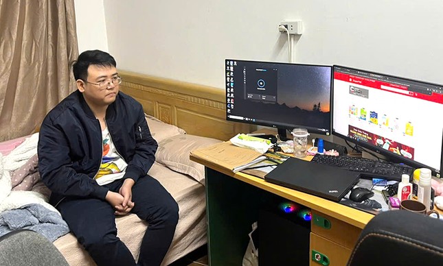 Bất ngờ với nh&oacute;m &lsquo;trai l&agrave;ng&rsquo; điều h&agrave;nh đường d&acirc;y lừa đảo hơn 100 tỉ đồng tr&ecirc;n kh&ocirc;ng gian mạng- Ảnh 2.