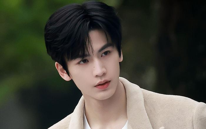 Cả cõi mạng dậy sóng trước loạt ảnh chụp lén một thầy giáo, sinh viên hứa đi học chăm chỉ cả năm chỉ vì điều này- Ảnh 3.