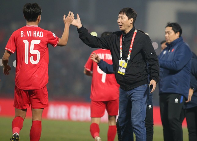 Những toan t&iacute;nh kh&oacute; đo&aacute;n cho thấy HLV Kim Sang-sik l&agrave; bậc thầy chiến lược?- Ảnh 7.