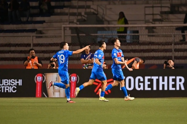 D&iacute;nh đ&ograve;n đau ph&uacute;t 90+5, Th&aacute;i Lan gục ng&atilde; cay đắng theo kịch bản bất ngờ nhất AFF Cup- Ảnh 1.
