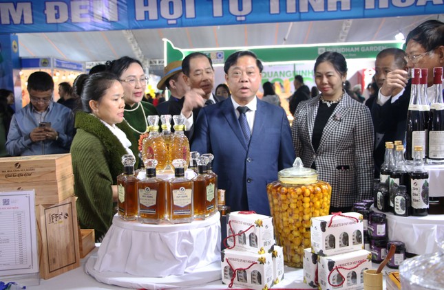 Tinh hoa ẩm thực 3 miền hội tụ ở Quảng Ninh- Ảnh 2.