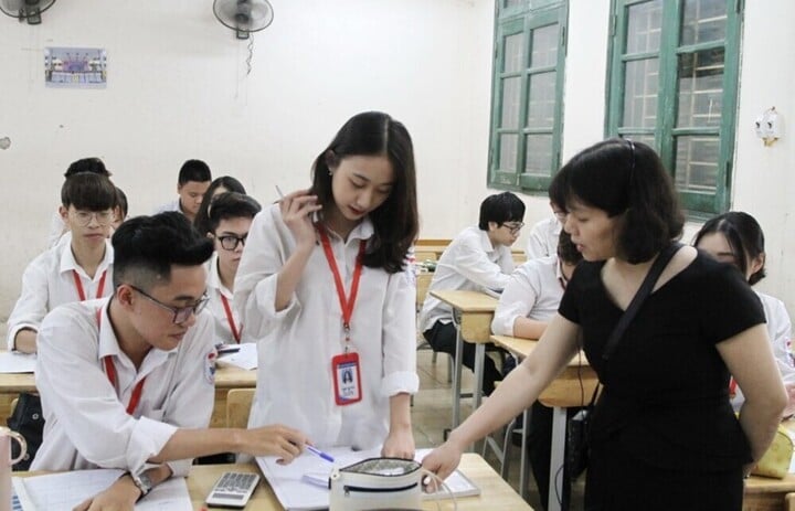 Gi&aacute;o vi&ecirc;n đ&atilde; bi&ecirc;n chế c&oacute; được ph&eacute;p dạy th&ecirc;m?- Ảnh 1.