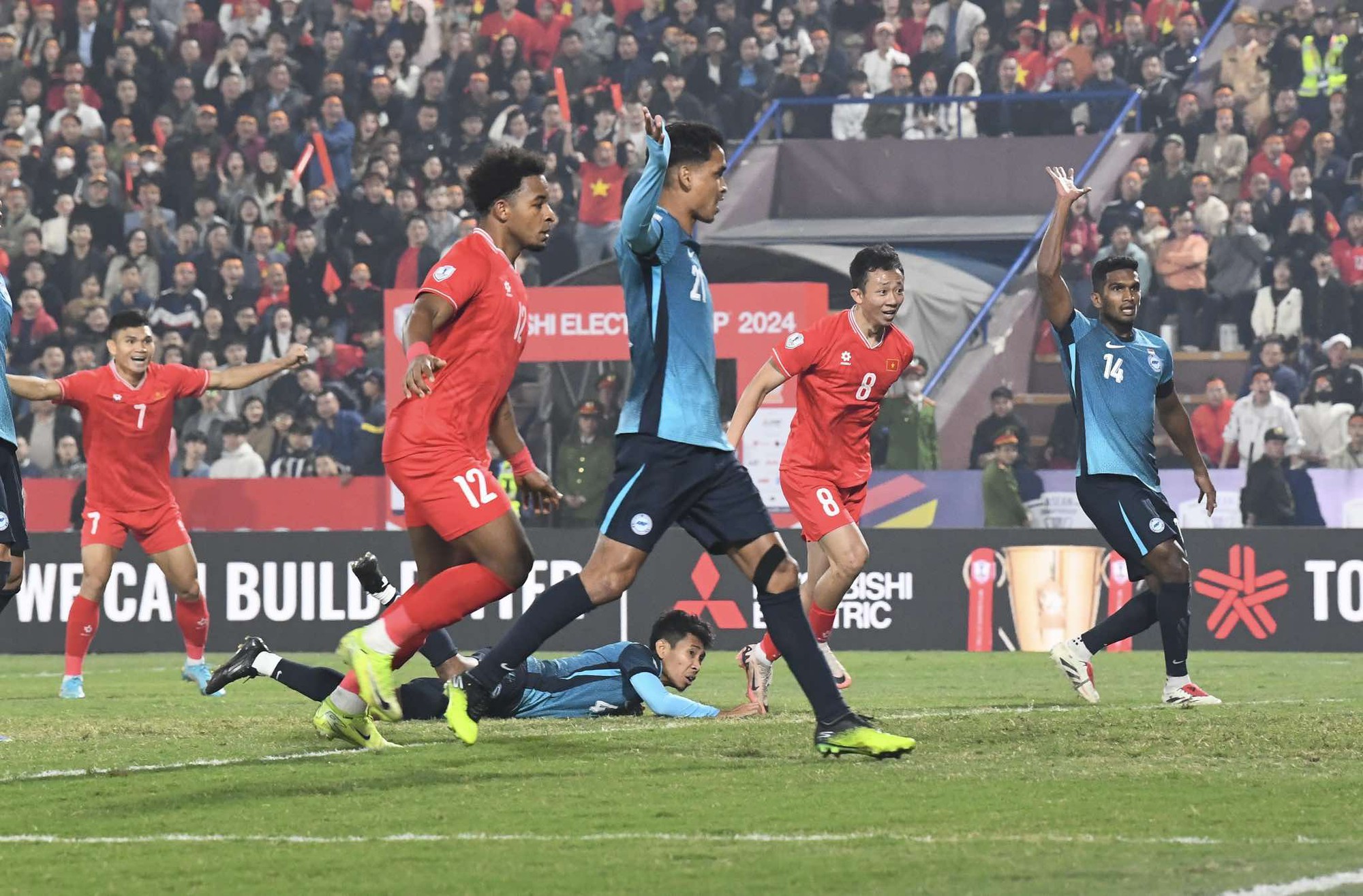 Xuân Son - Tiến Linh tỏa sáng, đội tuyển Việt Nam hiên ngang vào chung kết AFF Cup- Ảnh 9.