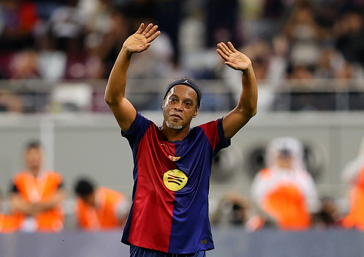 Ronaldinho lên chức ông nội ở tuổi 45- Ảnh 2.