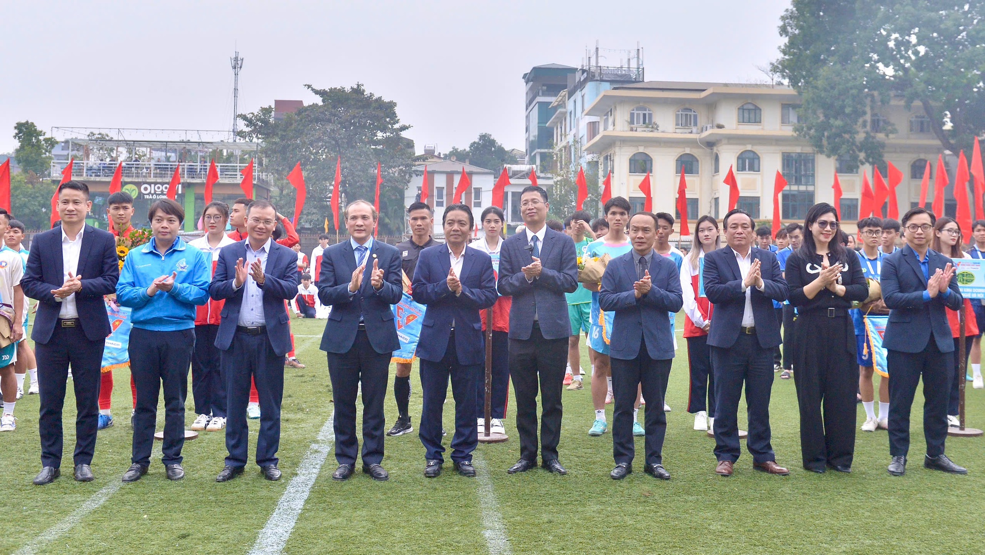 Khai mạc vòng loại giải bóng đá Thanh Niên sinh viên Việt Nam 2025: Trường ĐH Thủy lợi đấu Trường ĐH Đại Nam ngày ra quân- Ảnh 2.