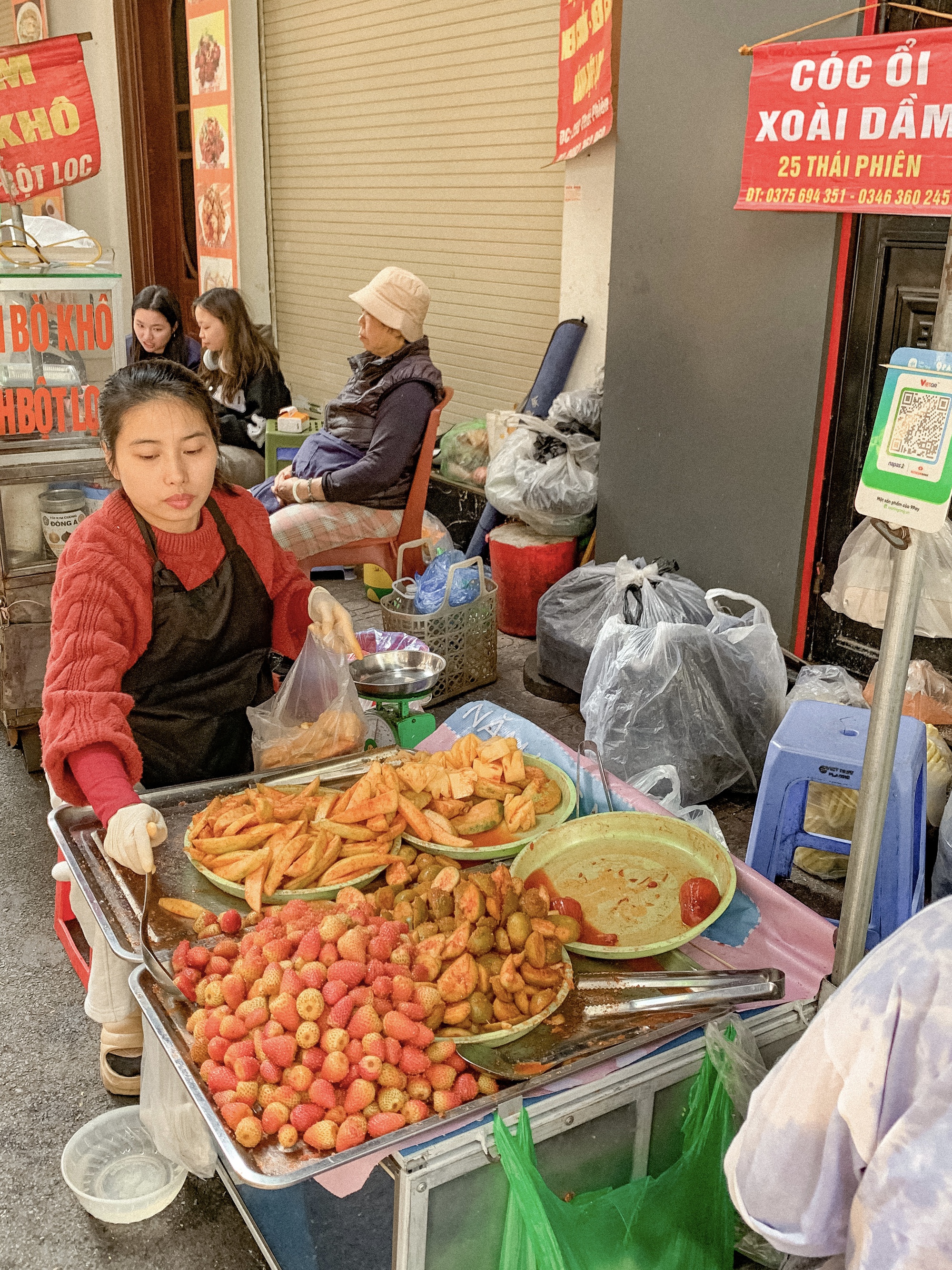 Hàng hoa quả dầm 