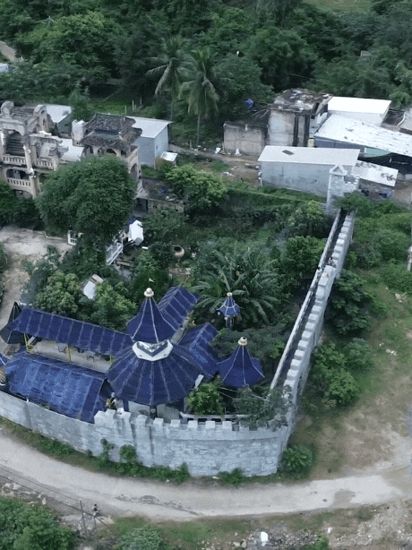 Người đàn ông Nha Trang xây