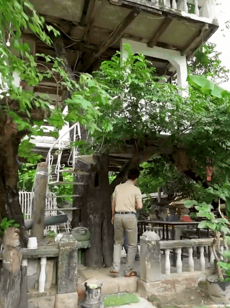 Người đàn ông Nha Trang xây