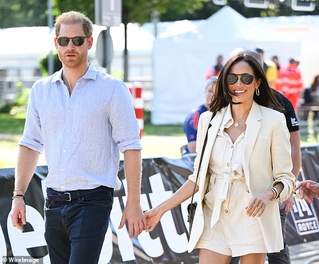 Đòn giáng mạnh vào Harry và Meghan- Ảnh 4.