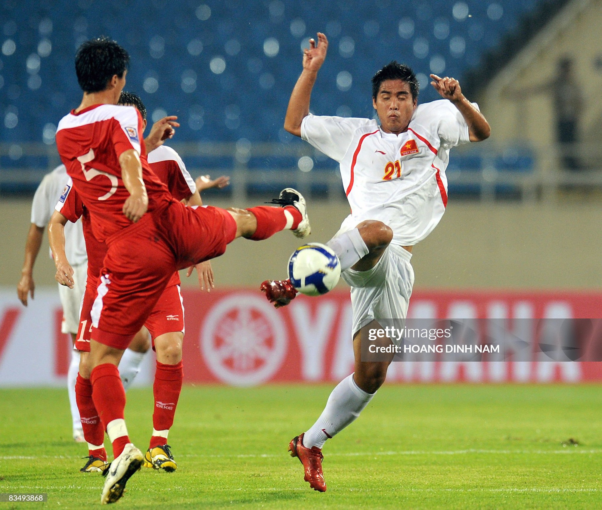 Ký ức nhà vô địch AFF Cup: “Người ta từng chửi mẹ tôi dạy cho cố vào mà không biết dạy con”- Ảnh 2.