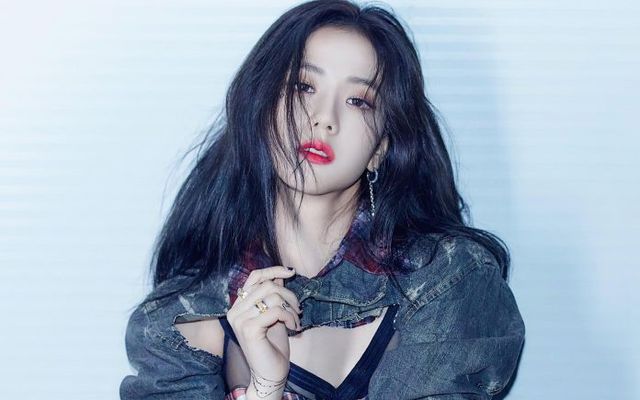 Sao nữ đẹp nhất thế giới năm 2024: Lần thứ 3 li&ecirc;n tiếp gi&agrave;nh ng&ocirc;i vị đầu bảng, b&iacute; mật về can thiệp "dao k&eacute;o" được b&aacute;c sĩ tiết lộ- Ảnh 6.