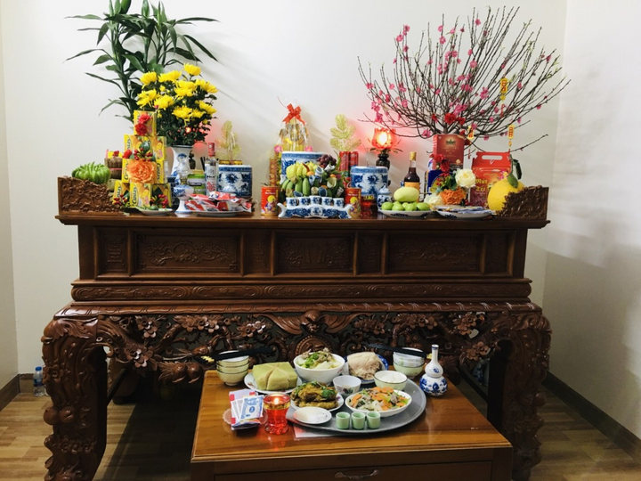 Vì sao cần dâng nước, thay nước khi thắp hương?- Ảnh 1. Vì sao cần dâng nước, thay nước khi thắp hương?- Ảnh 1.