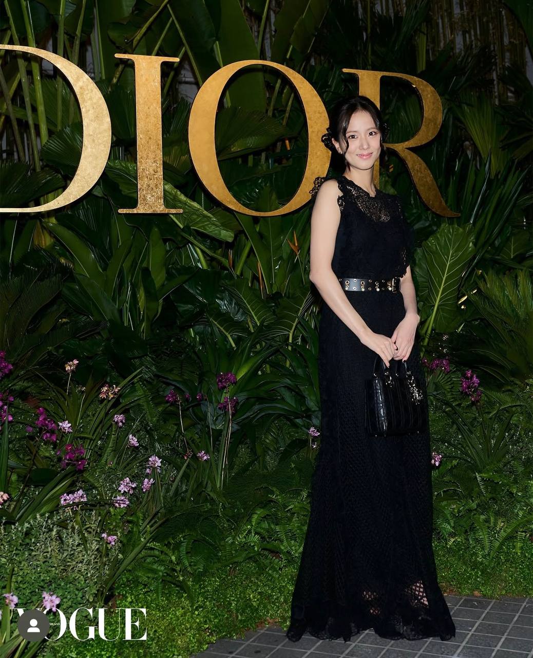 Jisoo g&acirc;y n&aacute;o loạn Bangkok, 1 chi tiết gợi li&ecirc;n tưởng đến Ros&eacute;- Ảnh 1.